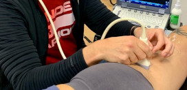sports-physiotherapy-calvia-mallorca-tecar-therapy-on-leg